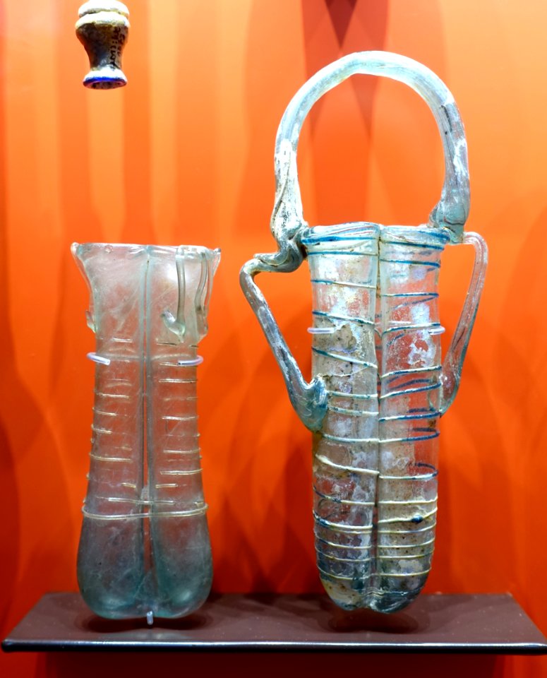 Double balsamariums, 4th century AD, glass - Hessisches Landesmuseum Darmstadt - Darmstadt, Germany - DSC09987