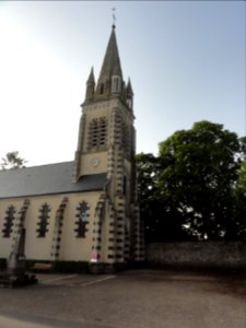 Douillet (Sarthe) église (01)