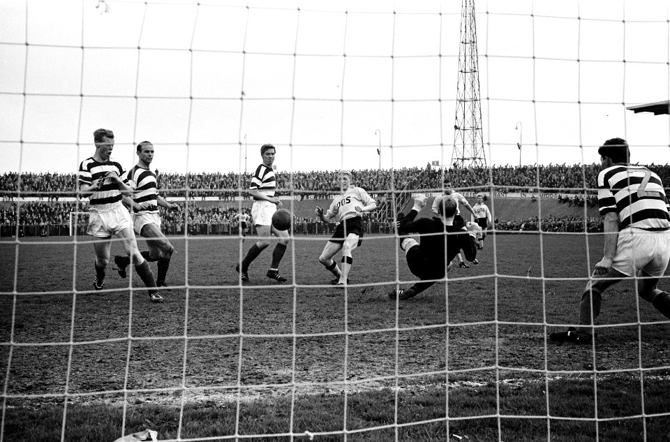 DOS tegen Blauw Wit 1-0, spelmomenten, Bestanddeelnr 915-0694