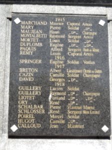 Doulaincourt, monument aux morts (06)