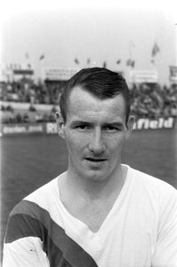 DOS tegen ADO 2-2. Heynen (ADO), Bestanddeelnr 920-7122