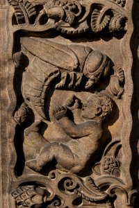 Dresden mittelschule sieben schwaben sandsteinrelief2
