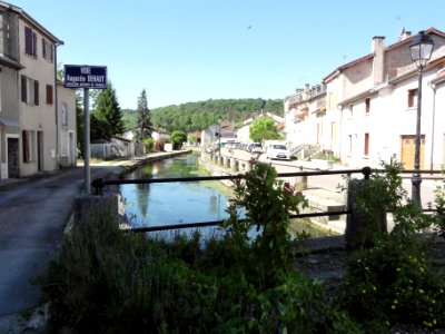 Doulaincourt, voie Augustin Dehaut, meilleur ouvrier de France, et bief deu Rognon