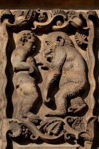 Dresden mittelschule sieben schwaben sandsteinrelief1