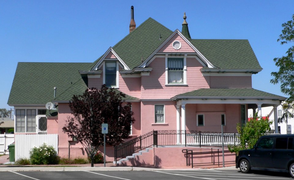 Douglass mansion (Fallon NV) from S 2