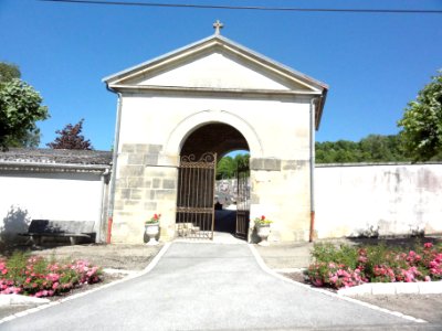 Doulaincourt, cimetière (entrée)