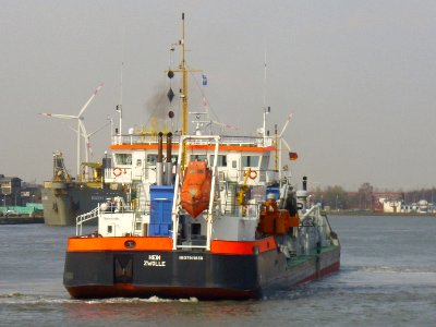 Dredge ship Hein 2012-04-17 (4)