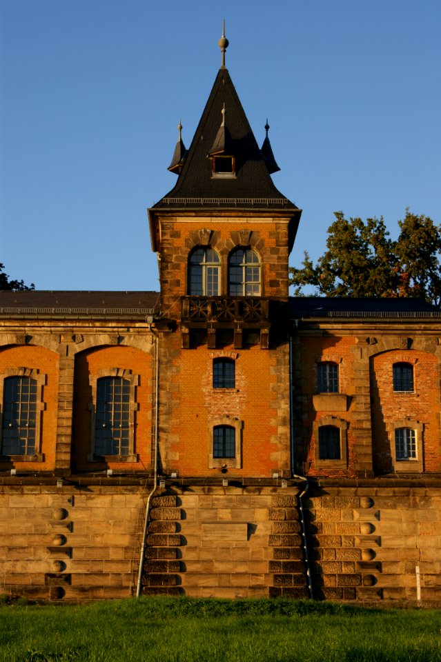 Dresden saloppe mittelstueck