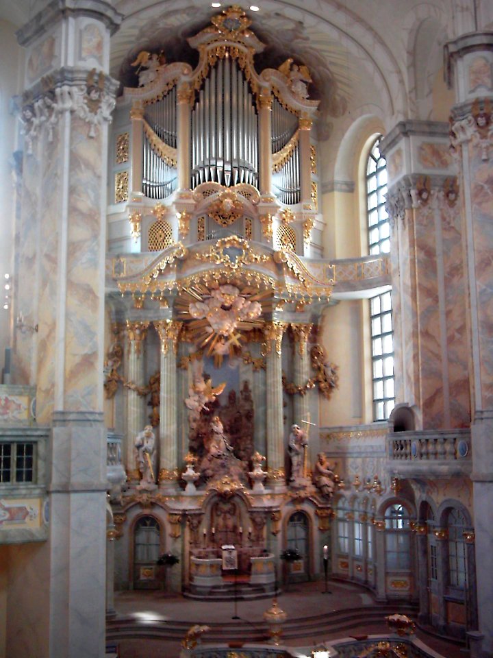 Dresden Frauenkirche Altar & Orgel