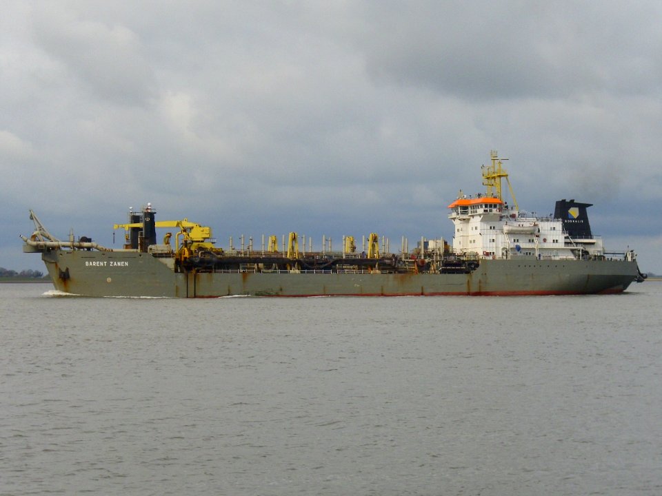 Dredge ship Barent Zanen 2012-04-15