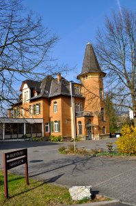Dornholzhausen, Lindenallee 8 von oben