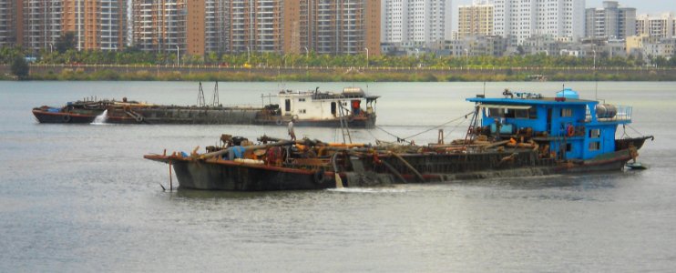Dredge ships in operation on Nandu River, Hainan - 01