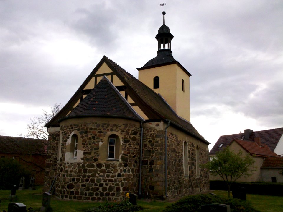 Dorfkirche in Naundorf bei Seyda 2016b