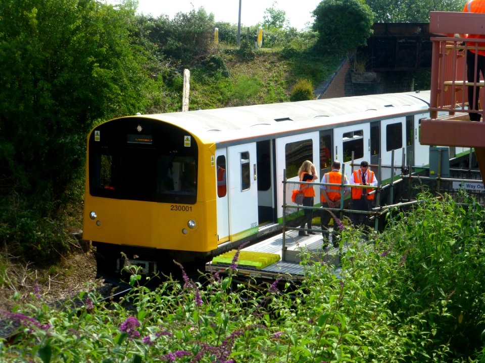 D-Train-203001-Honeybourne-P1400978