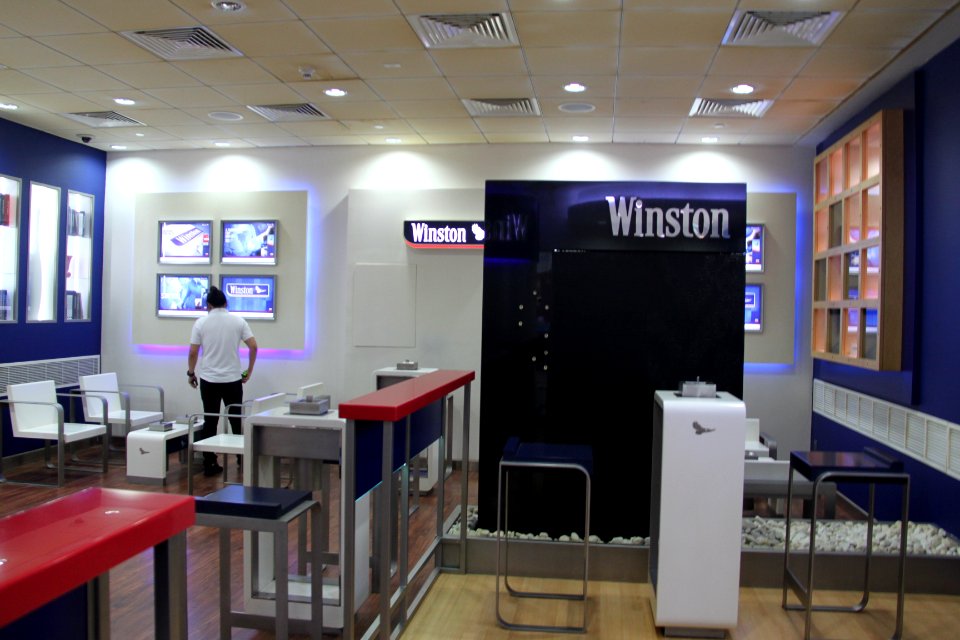 Dubai International Airport Winston smoking room inside