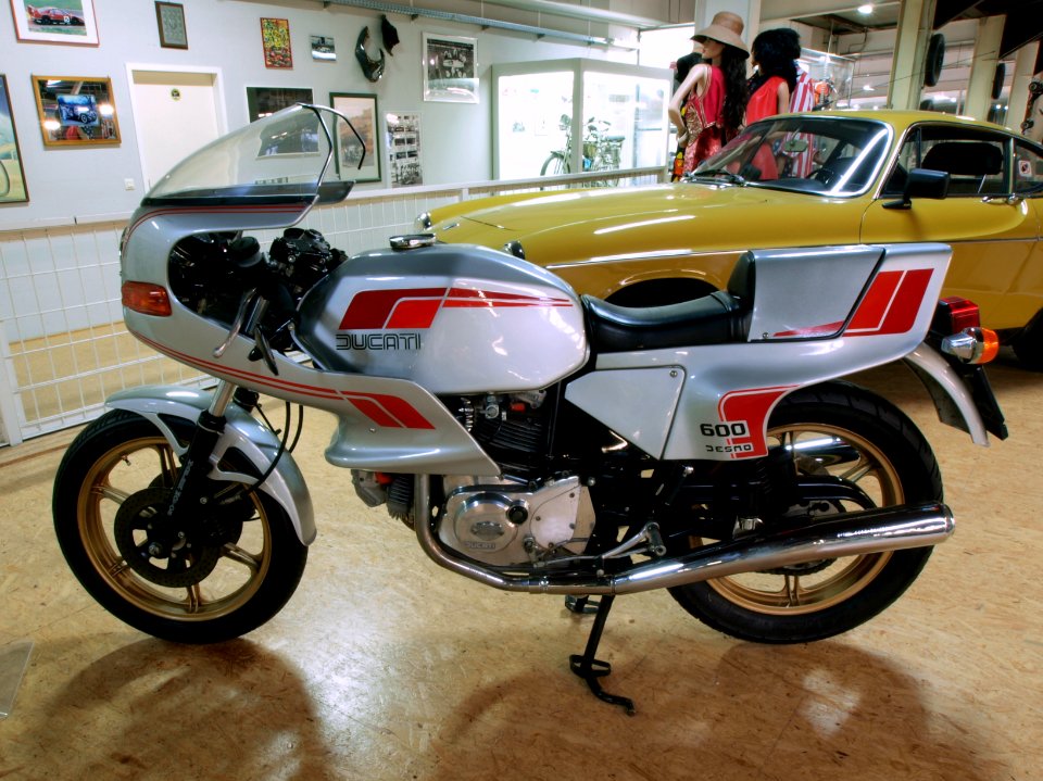 Ducati 600 Jesmo