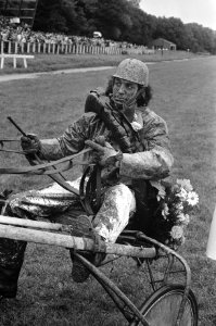 Draversinterland Nederland tegen Belgie op Duindigt, jockey Van der Togt, Bestanddeelnr 926-7155