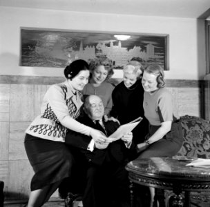 Duitse cabaretier en componist Rudolf Nelson (April 4, 1878—Februari 5, 1960) en, Bestanddeelnr 252-0241