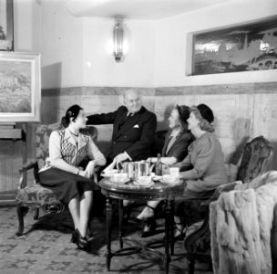 Duitse cabaretier en componist Rudolf Nelson (April 4, 1878—Februari 5, 1960) en, Bestanddeelnr 252-0247