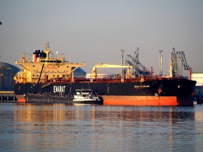 Dubai Glamour (ship, 2009) IMO 9402483, Port of Rotterdam pic2