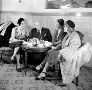 Duitse cabaretier en componist Rudolf Nelson (April 4, 1878—Februari 5, 1960) en, Bestanddeelnr 252-0244
