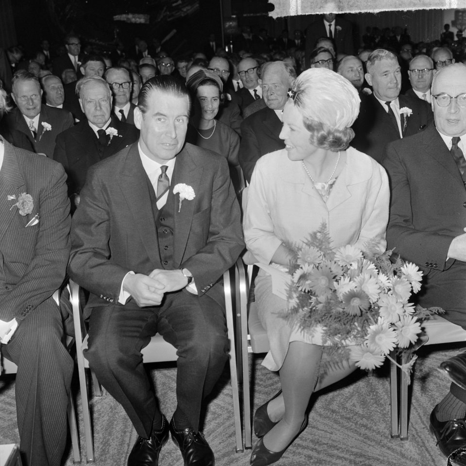 Duitse week in Rotterdam in Hiltonhotel geopend, Prinses Beatrix en de Duitse mi, Bestanddeelnr 916-9017
