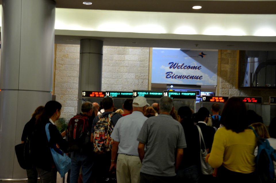 DSC-0948-ben-gurion-airport-august-2017-passport-control