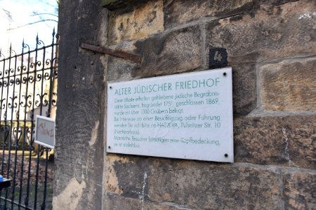 DSC 2383-Alter-Jüdischer-Friedhof-(Dresden)-2018
