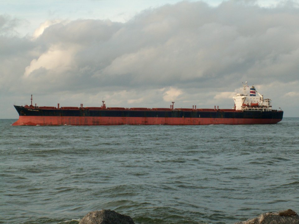 Duckling IMO 7921837 p2 leaving Port of Rotterdam, Holland 10-Aug-2005