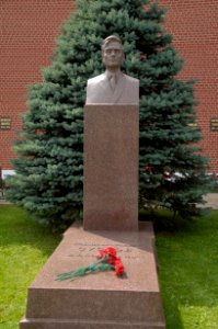 DSC-0094-kremlin-wall-necropolis-suslov-tomb-july-2016