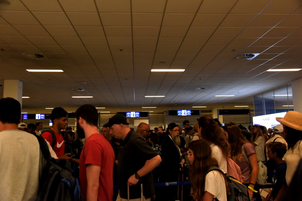 DSC 2811 athens airport passport control 2018