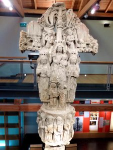 Durango - Museo Kurutzesantu (antigua Ernita de la Vera Cruz) y Cruz de Kurutziaga 13