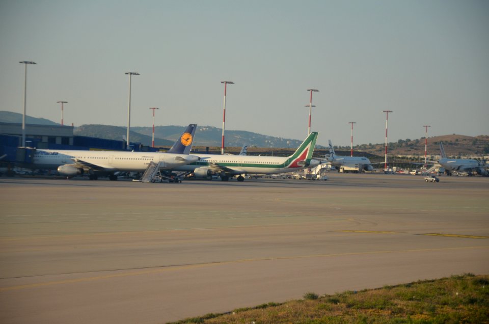 DSC-0065-athens-airport-august-2017