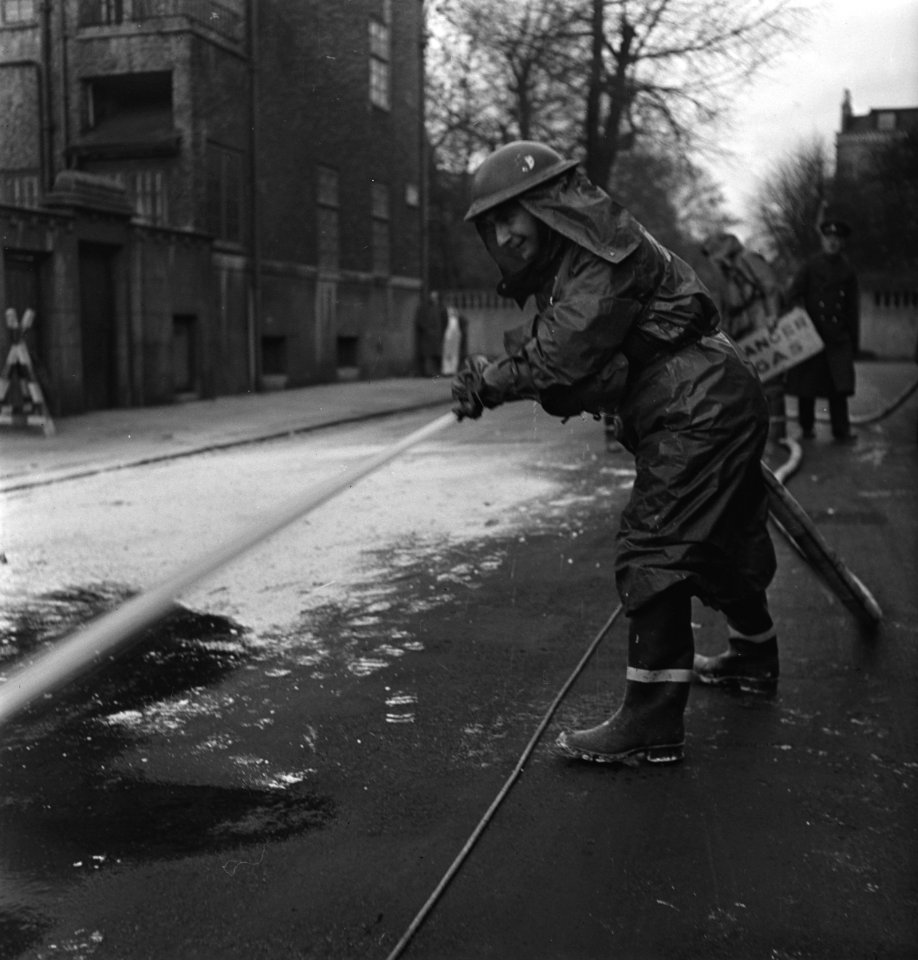 Dutch civil defence exercises oefeningen burger bescherming, Bestanddeelnr 935-2226