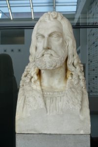Durer by Johann Nepomuk Zwerger, undated, marble - Germanisches Nationalmuseum - Nuremberg, Germany - DSC02334