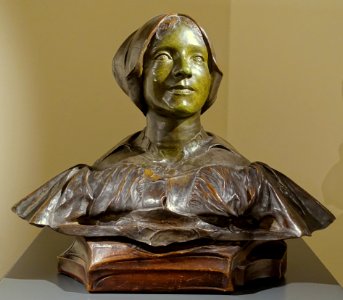 Dutch woman, by Jean-Joseph Carriès, 1893, bronze - Hessisches Landesmuseum Darmstadt - Darmstadt, Germany - DSC00643 (cropped)