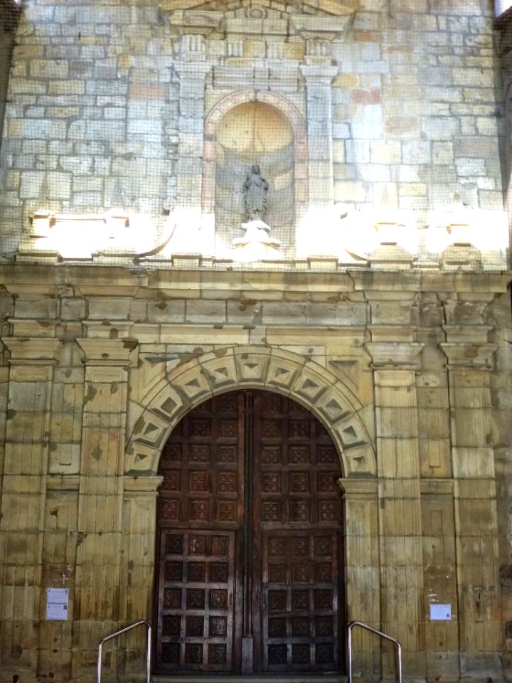 Durango - Iglesia de Santa María de Uribarri, exteriores 13