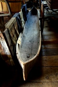 Dugout Canoe, view 2, 18 foot white pine, white man's canoe used on Connecticut River, c. 1710-1745 - Hadley Farm Museum - DSC07654