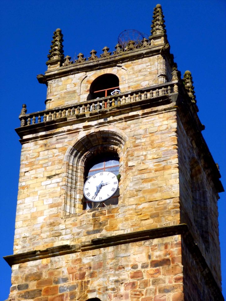 Durango - Iglesia de Santa María de Uribarri, exteriores 12