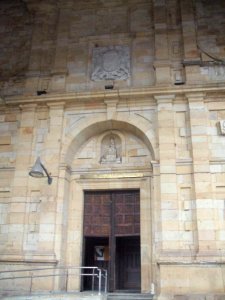 Durango - Iglesia de Santa María de Uribarri, exteriores 07