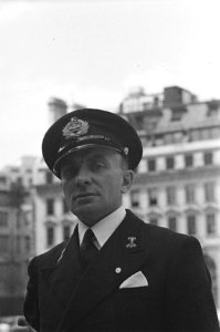 Dutch merchant seamen have been aiding the allied war effort on the seven seas. , Bestanddeelnr 935-2100