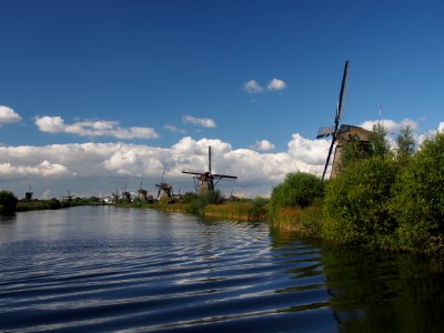 Dutch windmill at Kinderdijk pic26