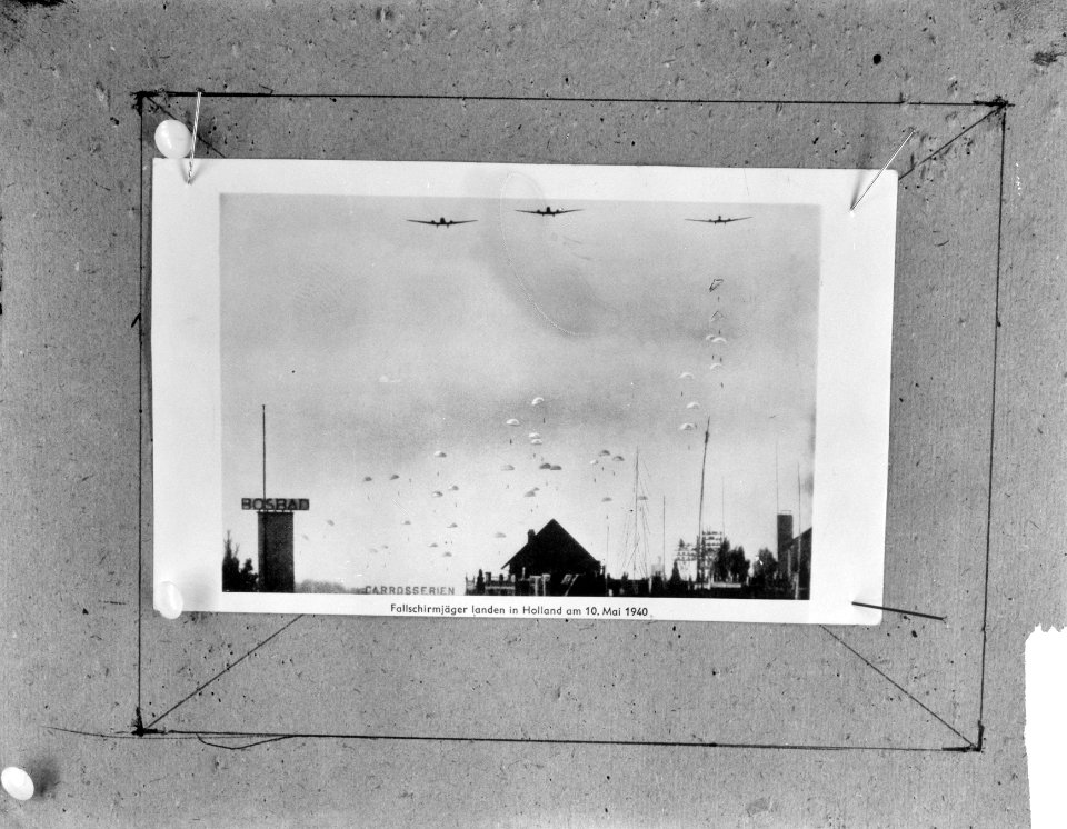Duitse parachutisten landen in Nederland op 10 mei 1940, Bestanddeelnr 917-7045
