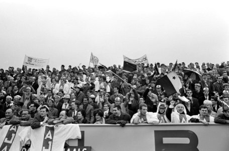 Dukla Praag tegen Ajax 2-1, Ajax-supporters, Bestanddeelnr 920-1449