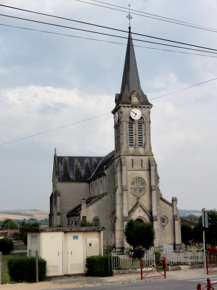 Dugny-sur-Meuse (Meuse) église (01)