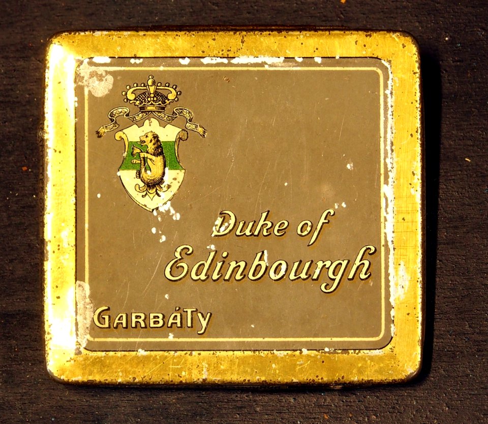 Duke of Edinbourgh Garbáty cigarettes tin pic2