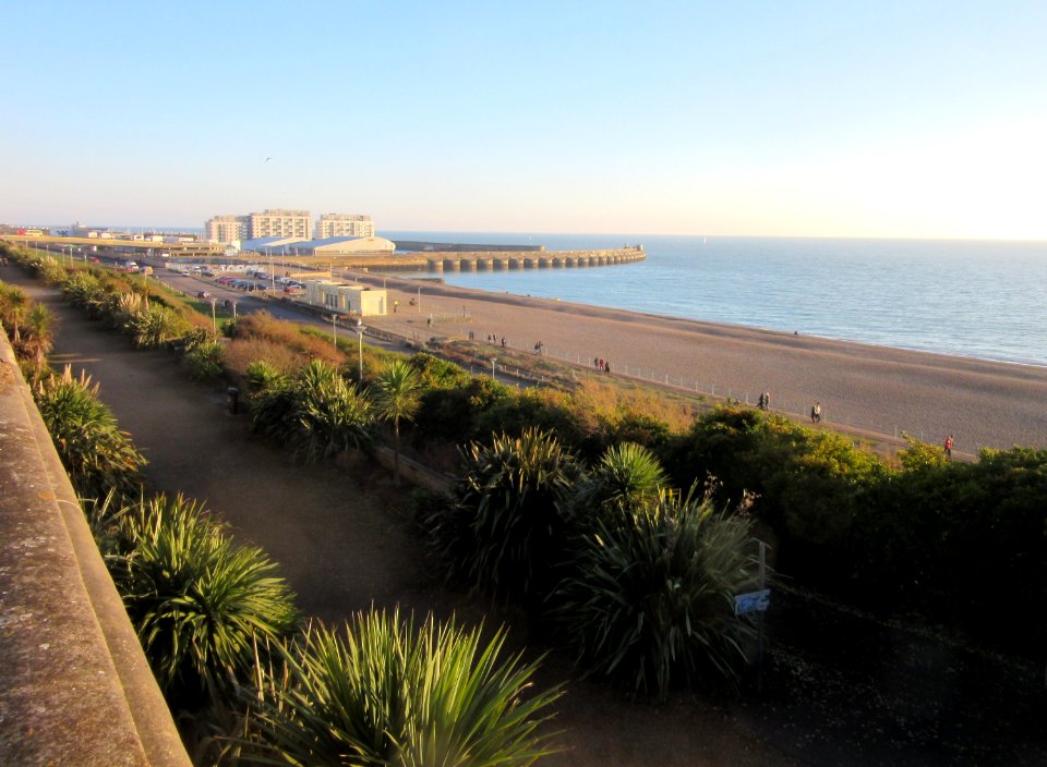 Duke's Mound and Brighton Marina seen from Marine Drive, Kemp Town, Brighton (December 2016)
