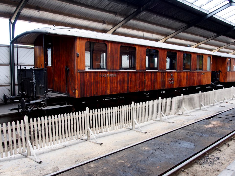 DSB 14140 rail coach, pic1