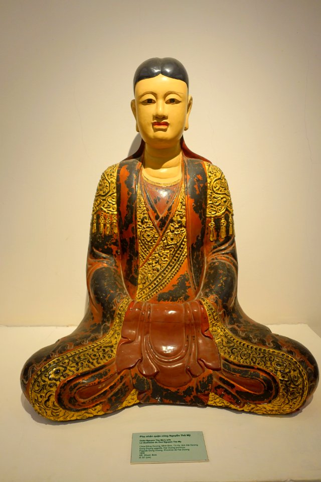 Duke Nguyen The My's wife, Dong Duong pagoda, Hai Duong province, 1632 AD, lacquered wood - Vietnam National Museum of Fine Arts - Hanoi, Vietnam - DSC04856