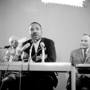 Ds Martin Luther King op Schiphol, persconferentie, Bestanddeelnr 916-7704